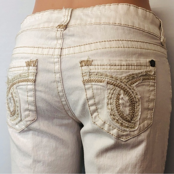 Truce White Denim Jeans - Picture 14 of 16